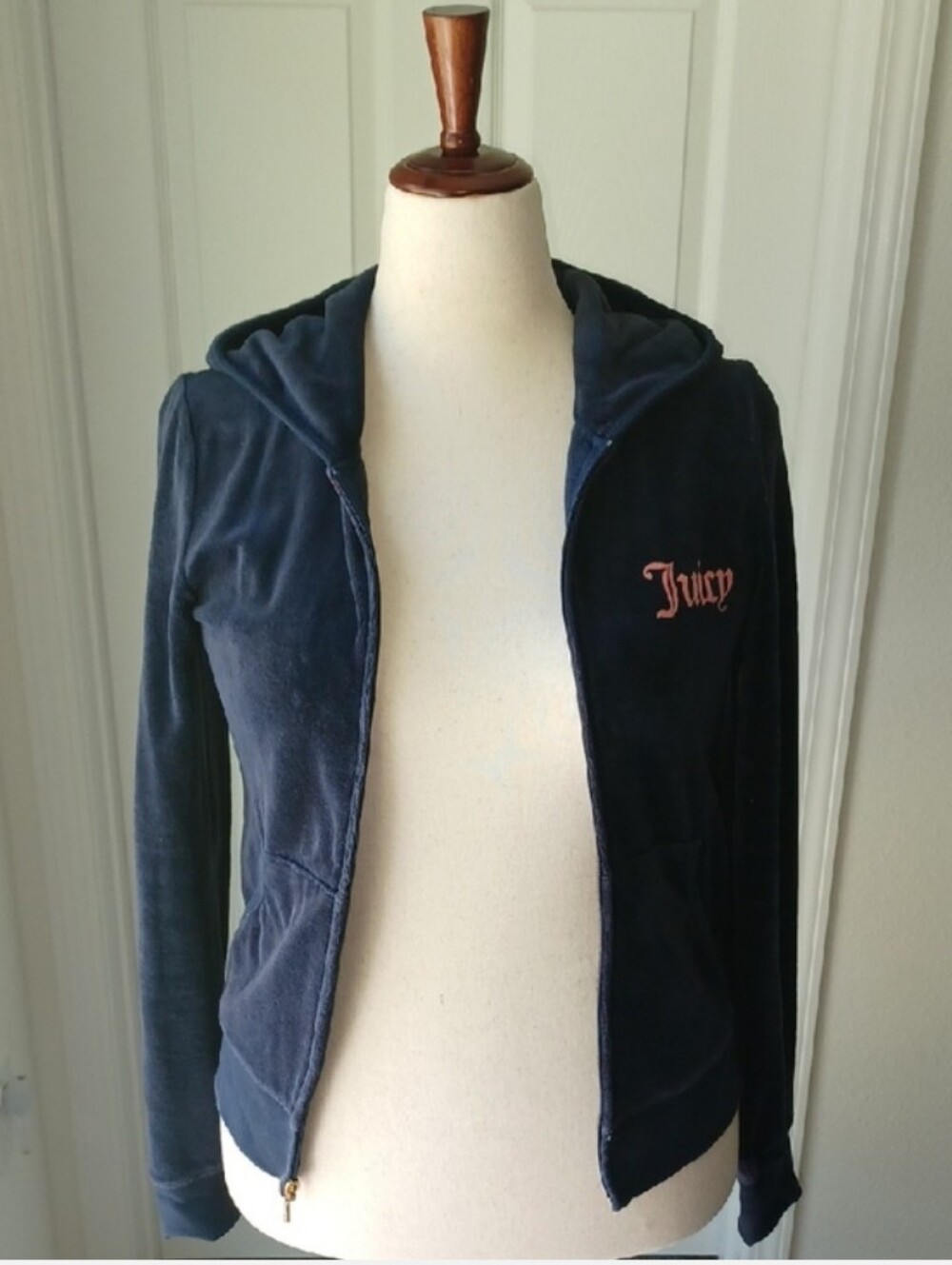 Juicy Couture Navy Velour Zip Hoodie with Pink Logo Large - Picture 12 of 12